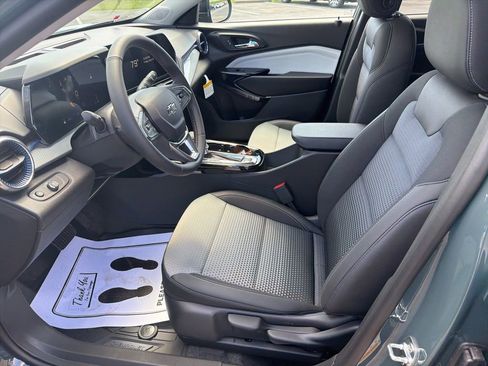 New 2026 Chevrolet Trax LT FWD image 13