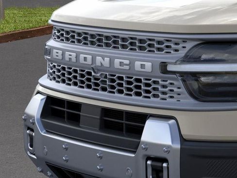New 2025 Ford Bronco Sport Badlands w/ Badlands Tech Package image 17