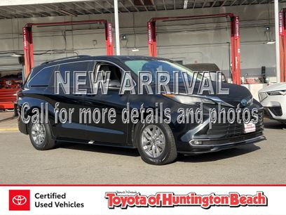 Certified 2023 Toyota Sienna XLE