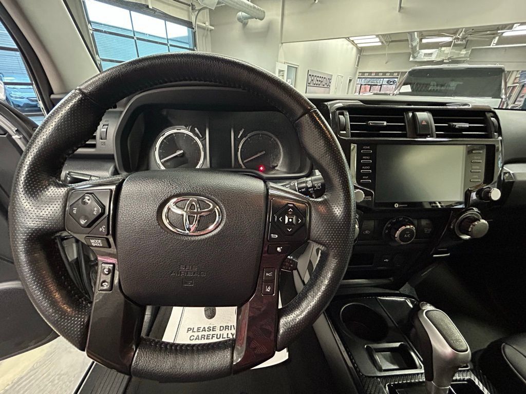 Used 2024 Toyota 4Runner TRD Off-Road Premium AWD/4WD image 9
