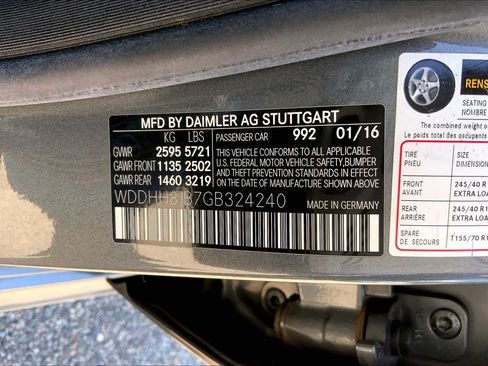 Used 2016 Mercedes-Benz E 350 4MATIC Wagon image 37