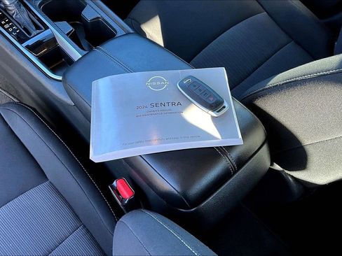 Used 2024 Nissan Sentra SV image 35