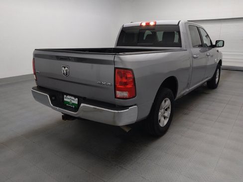 Used 2020 RAM 1500 Classic SLT AWD/4WD image 9
