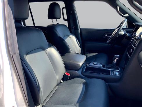 Used 2023 Nissan Armada SL w/ Midnight Edition Package RWD image 9