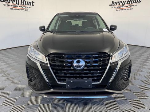 Used 2024 Nissan Kicks S FWD image 5