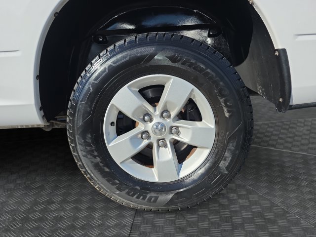 Used 2018 RAM 1500 Classic SLT RWD image 32