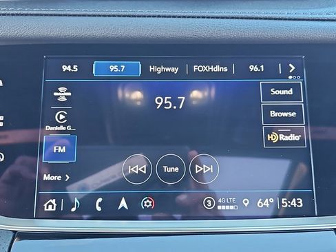 Used 2025 Cadillac XT5 Sportv w/ Technology Package image 21