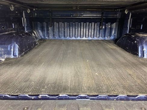 Used 2022 GMC Sierra 1500 SLT w/ SLT Convenience Package image 32