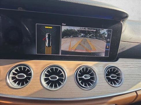 Used 2018 Mercedes-Benz E 400 Coupe image 9