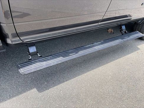 New 2026 RAM 2500 Laramie AWD/4WD image 19