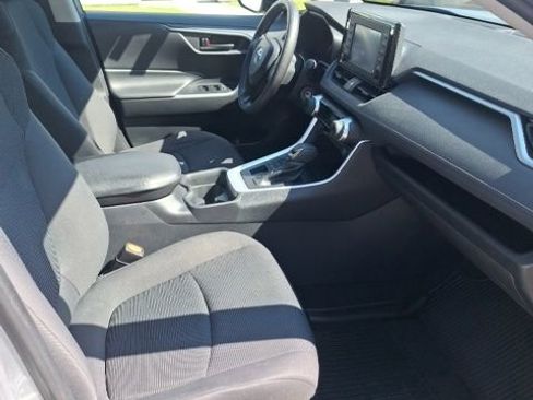 Used 2019 Toyota RAV4 LE w/ All Weather Liner Package AWD/4WD image 22
