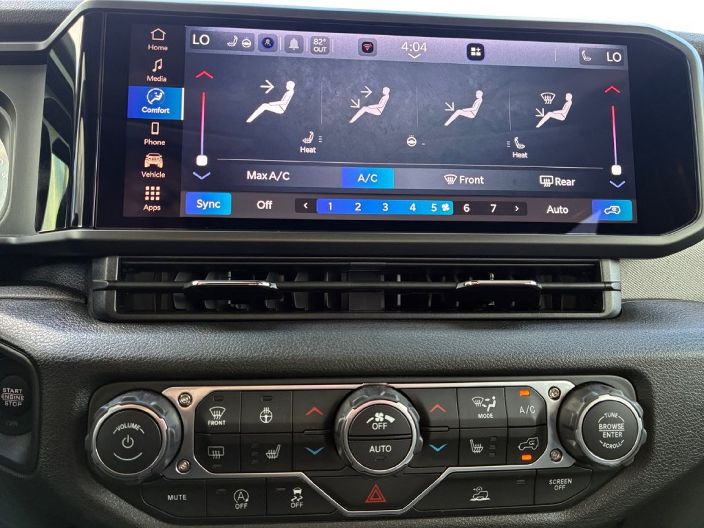 Used 2026 Jeep Wrangler Unlimited Sport AWD/4WD image 4