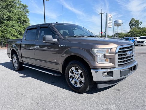 Used 2015 Ford F150 XLT w/ Equipment Group 302A Luxury RWD image 2