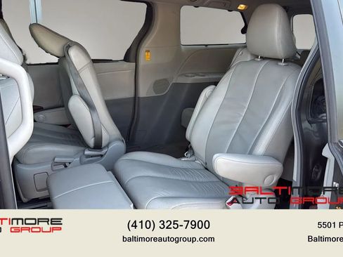 Used 2014 Toyota Sienna XLE w/ Entertainment Package AWD/4WD image 30