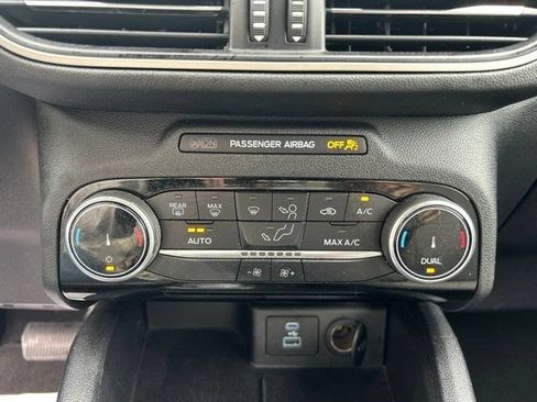 Used 2022 Ford Escape SE w/ Convenience Package AWD/4WD image 30