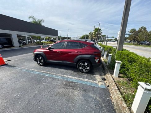 Used 2024 Hyundai Kona SEL w/ Convenience Package FWD image 17