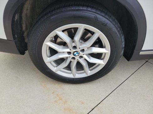 Used 2023 BMW X5 xDrive40i w/ Premium Package image 15