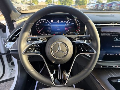 Certified 2024 Mercedes-Benz E 350 4MATIC Sedan image 23