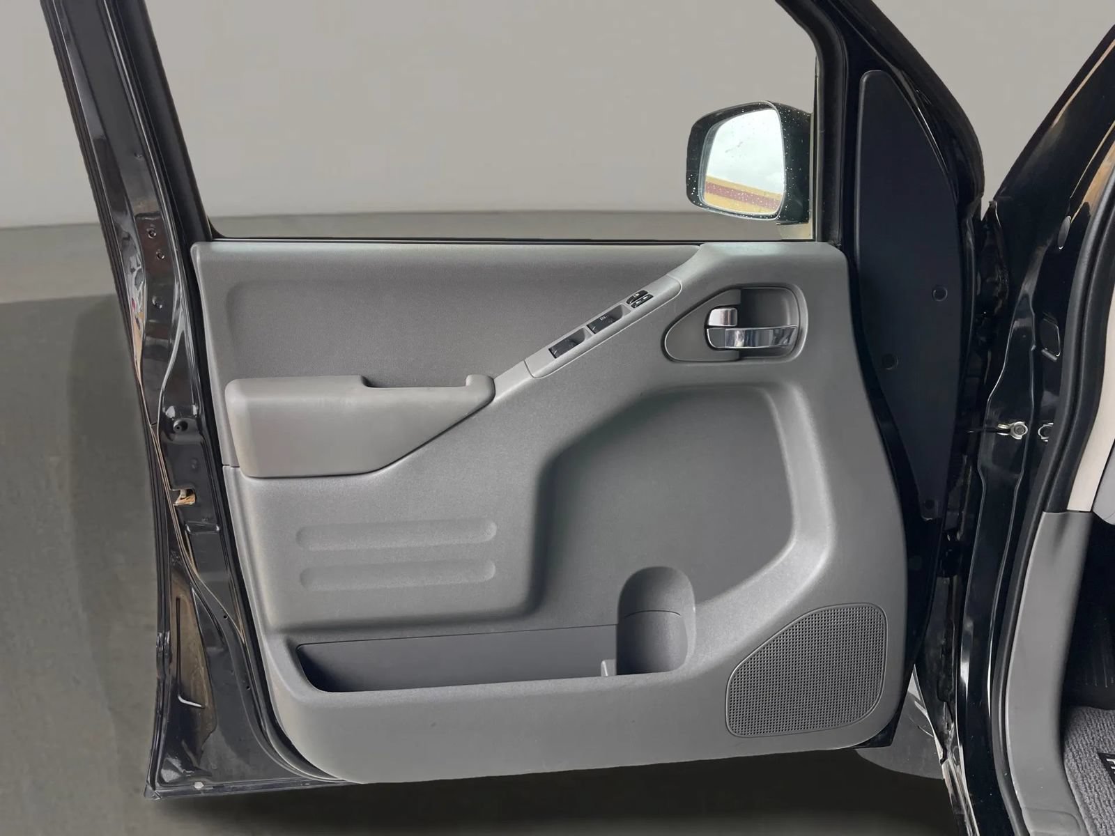 Used 2019 Nissan Frontier SV AWD/4WD image 24
