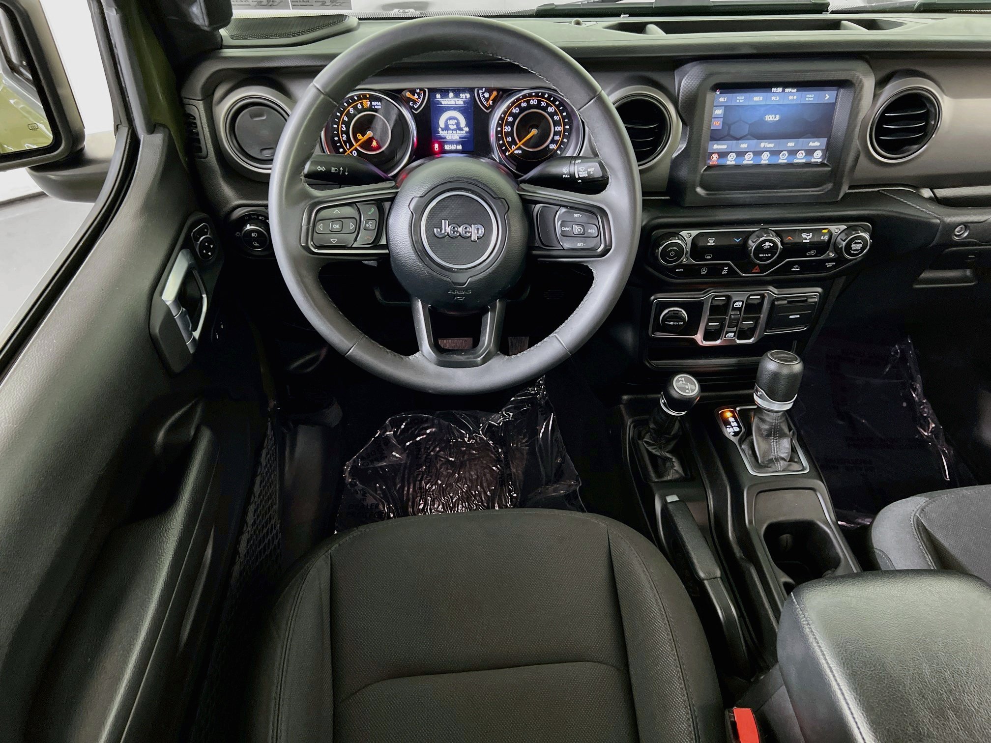 Used 2023 Jeep Gladiator Sport AWD/4WD image 20