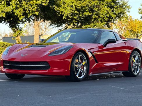 Used 2015 Chevrolet Corvette Stingray Coupe w/ 3LT Preferred Equipment Group image 13