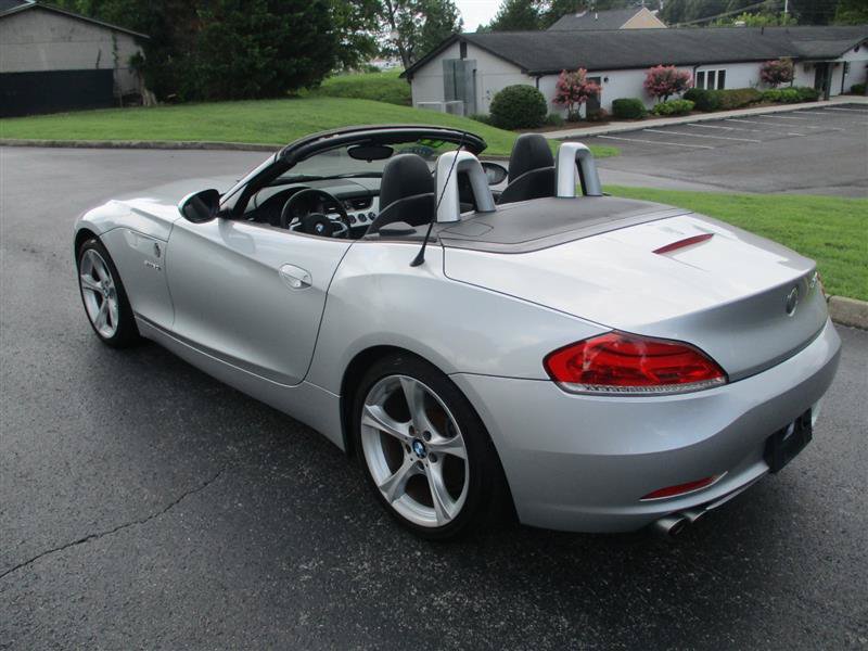 Used 2011 BMW Z4 sDrive30i RWD image 5
