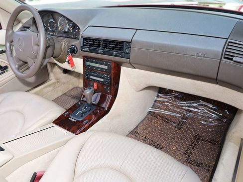 Used 1997 Mercedes-Benz SL 320 image 9