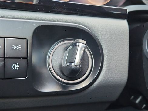 Certified 2022 Porsche Cayenne Coupe image 27