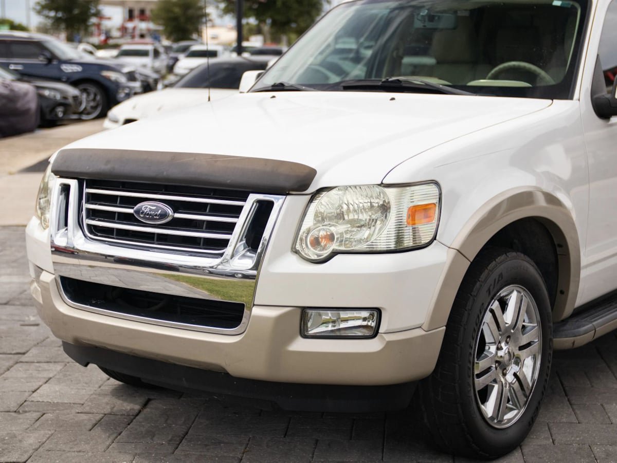 Used 2010 Ford Explorer Eddie Bauer RWD image 5