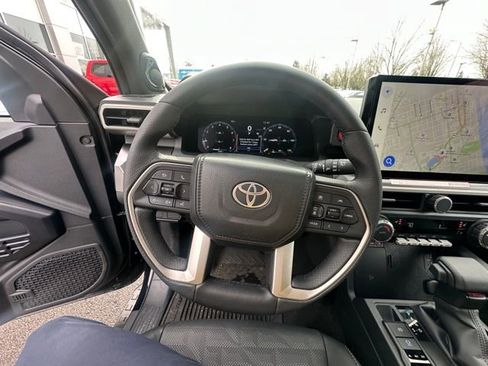 Used 2026 Toyota 4Runner TRD Off-Road Premium image 8