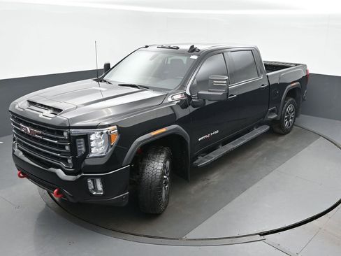 Used 2023 GMC Sierra 2500 AT4 image 30