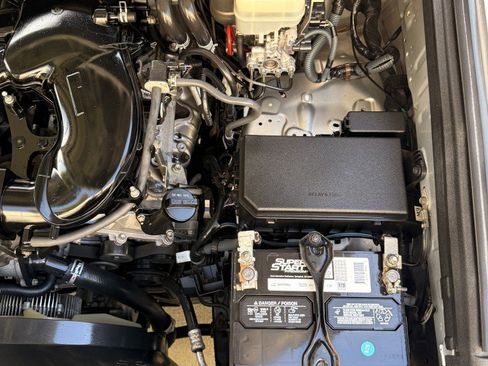 Used 2012 Toyota 4Runner SR5 w/ Convenience Pkg image 12