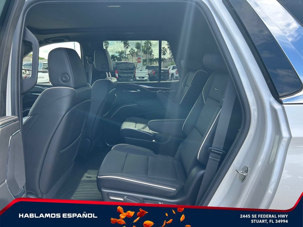 Used 2023 Cadillac Escalade Premium Luxury w/ LPO, Radiant Package AWD/4WD image 14
