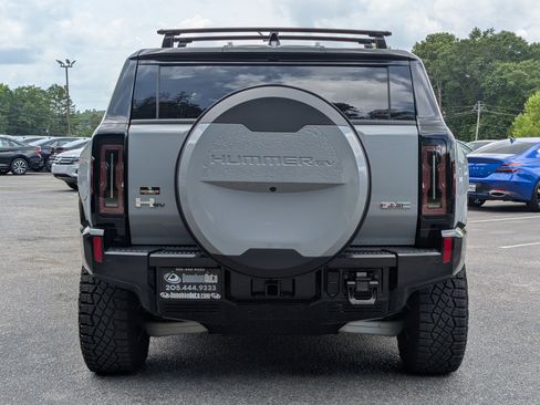 Used 2024 GMC Hummer EV 2X w/ Extreme Off-Road Package AWD/4WD image 8