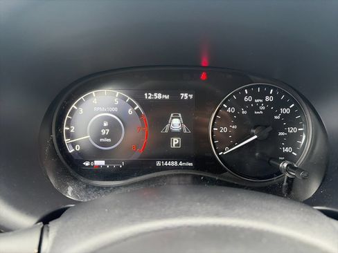 Used 2024 Nissan Kicks SV FWD image 29