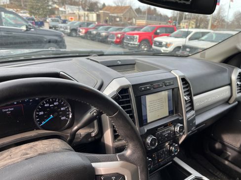 Certified 2020 Ford F350 Lariat image 8