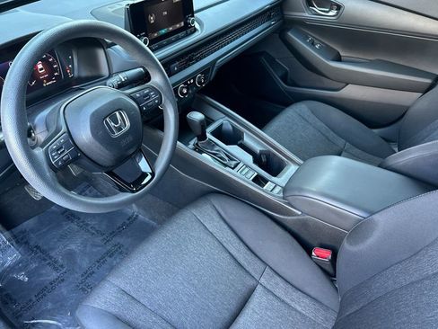 Used 2023 Honda Accord LX image 10