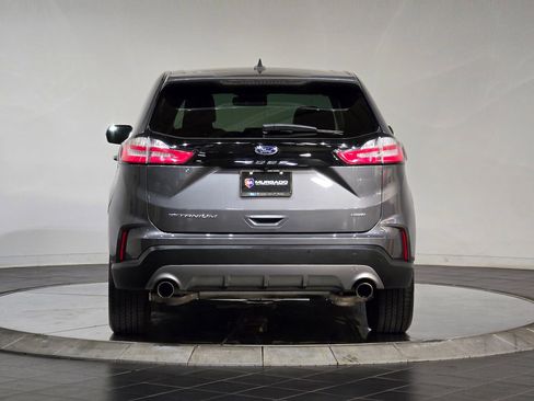 Used 2022 Ford Edge Titanium image 10