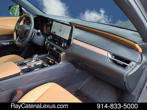 Certified 2023 Lexus RX 350 Premium w/ Accessory Package AWD/4WD image 22