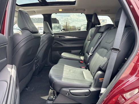 Used 2023 INFINITI QX60 Luxe w/ Cargo Package image 17