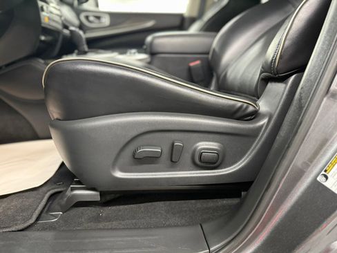 Used 2017 INFINITI QX60 Luxe w/ Premium Package image 34