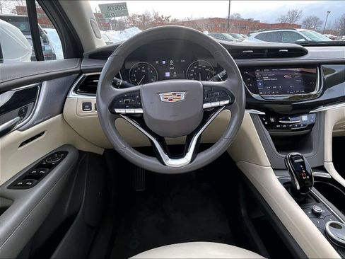 Used 2023 Cadillac XT6 Premium Luxury w/ Technology Package image 17