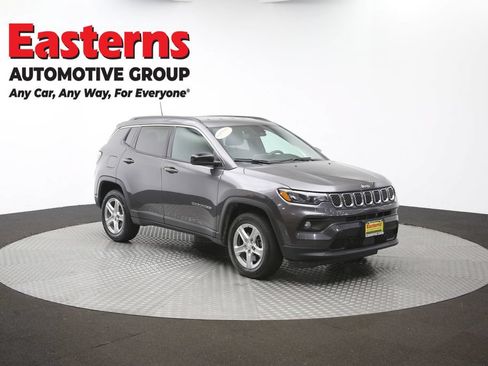 Used 2024 Jeep Compass Latitude AWD/4WD image 45