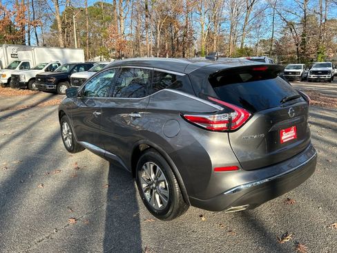 Used 2018 Nissan Murano SL image 3