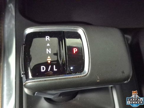 Used 2023 Chevrolet Silverado 1500 RST w/ Z71 Off-Road Package AWD/4WD image 17