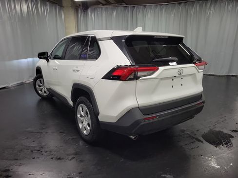 Used 2023 Toyota RAV4 LE AWD/4WD image 6