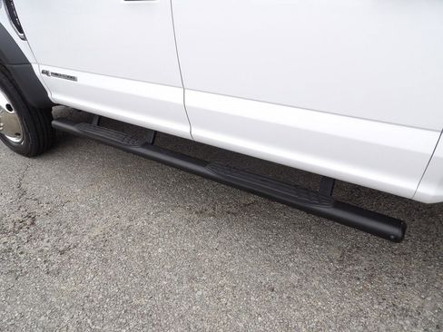 Used 2022 Ford F550 4x4 Crew Cab Super Duty w/ Power Equipment Group image 48