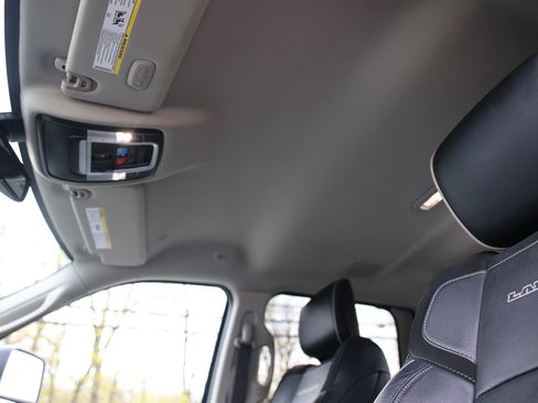 Used 2024 RAM 2500 Laramie AWD/4WD image 24