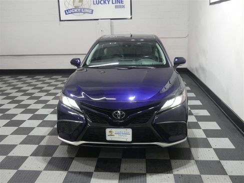 Used 2021 Toyota Camry XSE w/ Navigation Package FWD image 3