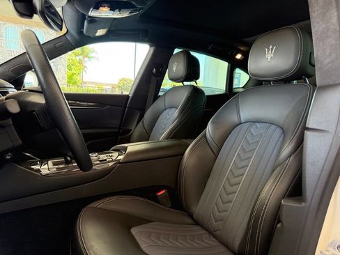 Certified 2022 Maserati Levante GT AWD/4WD image 14